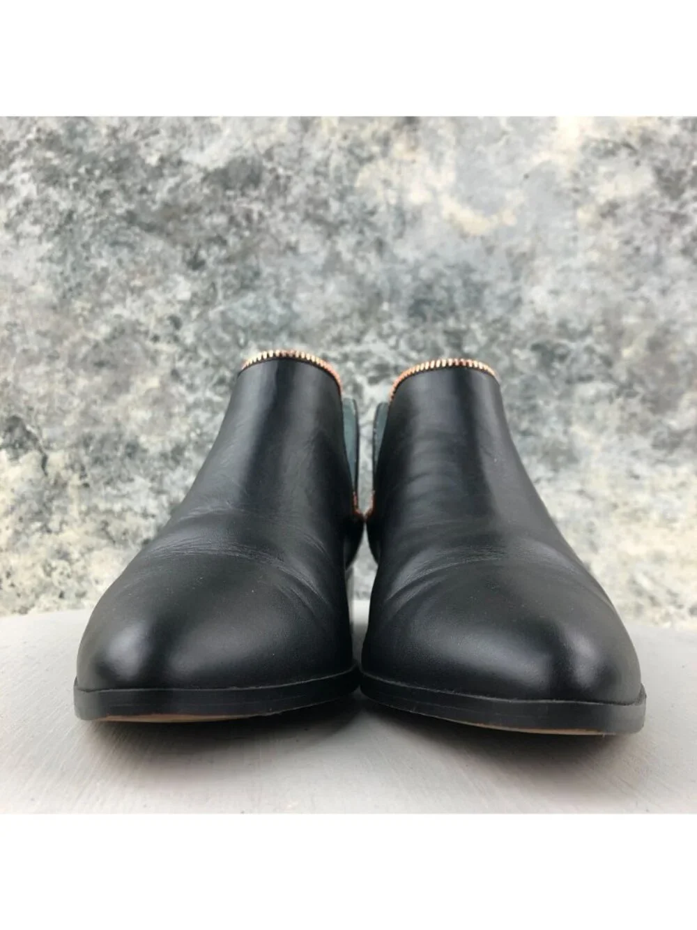 Halogen Women's Size 6.5M Piper Black Leather Zipper Detail Cutout Ankle Booties